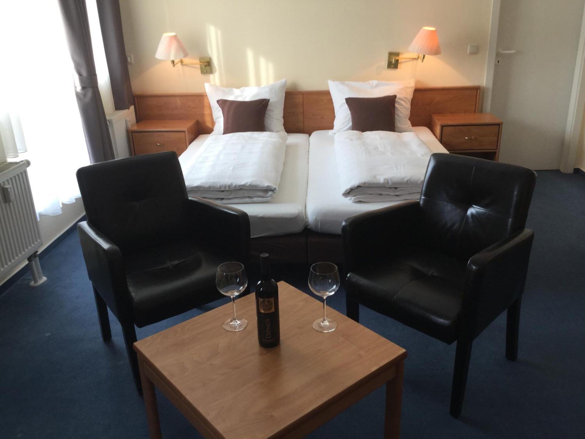 Sunibel Inn Reinheim Luaran gambar