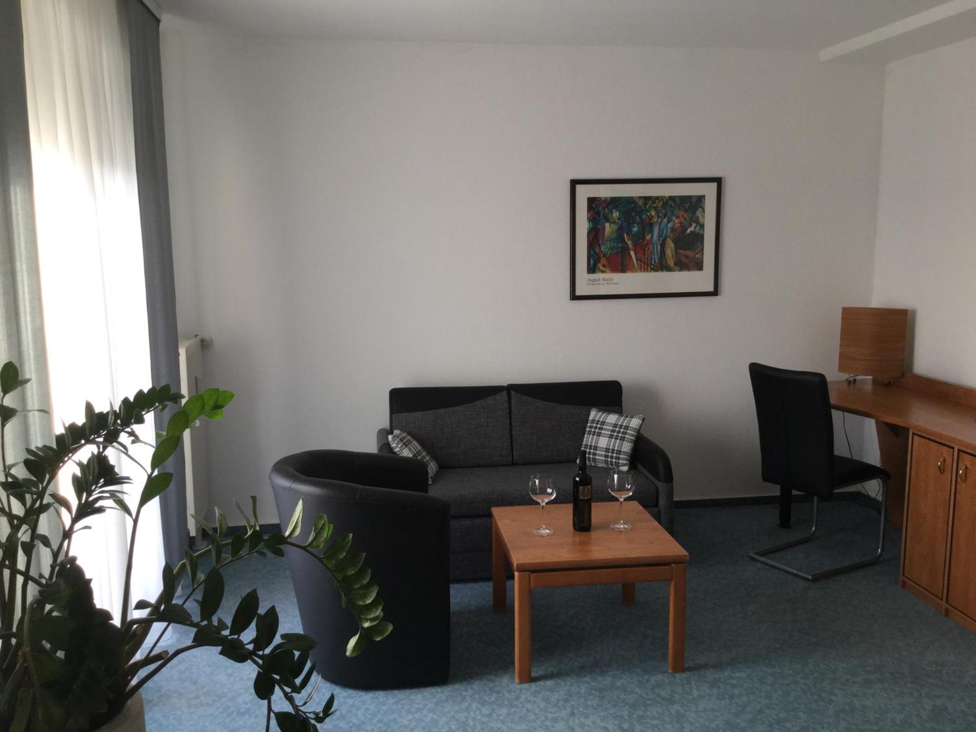 Sunibel Inn Reinheim Luaran gambar